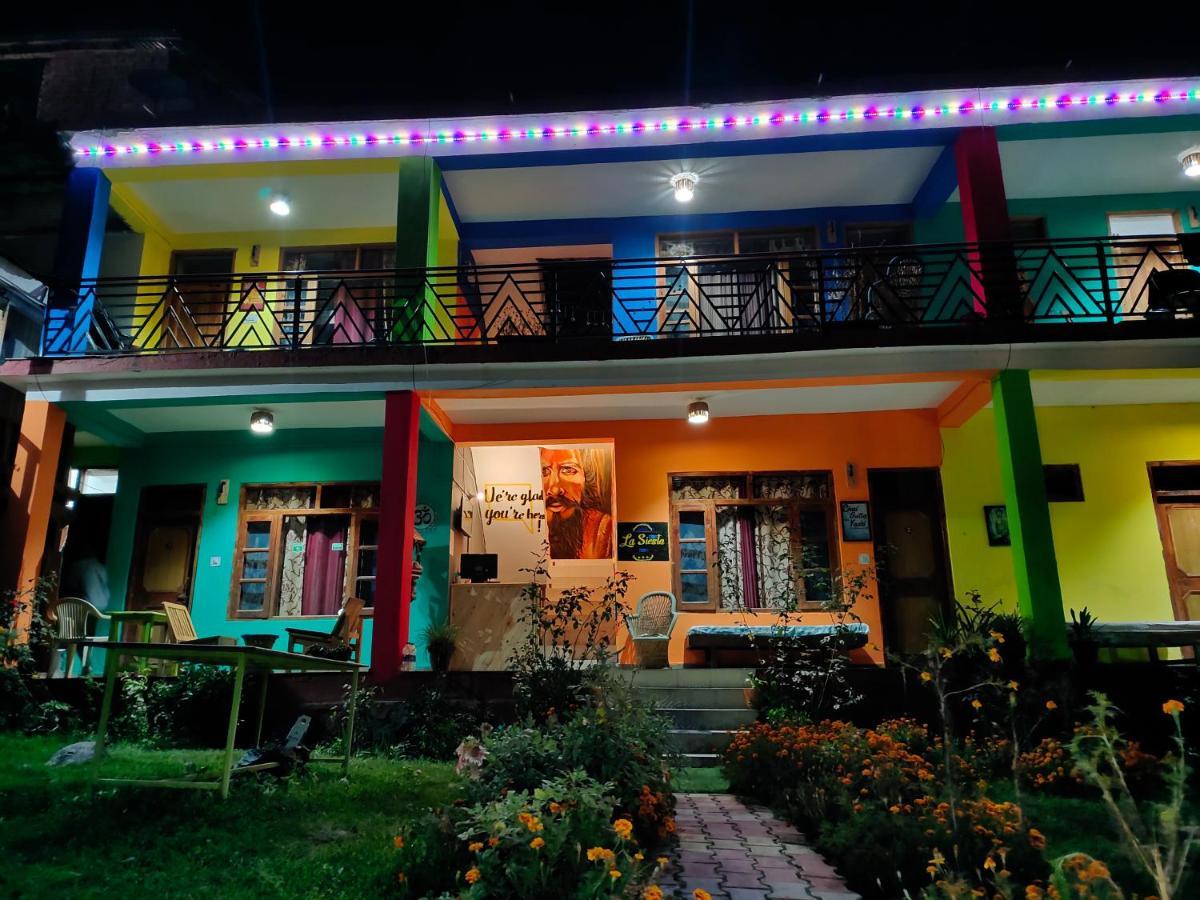 La Siesta India Manali Hostel Exterior foto